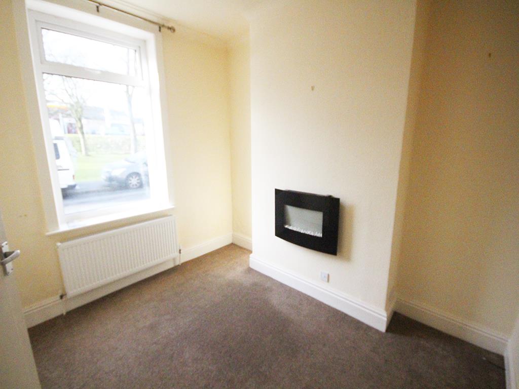 2 bedroom mid terrace house To Let in Barnoldswick - IMG_1587.jpg